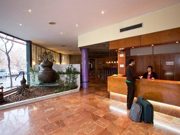 Optimizando la gestión de empresas de turismo rural: Recepción y Atención al cliente