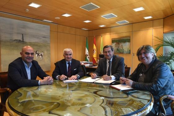 Visita a Diputación de los responsables de “On Granada”, el mayor clúster tecnológico de Andalucía.