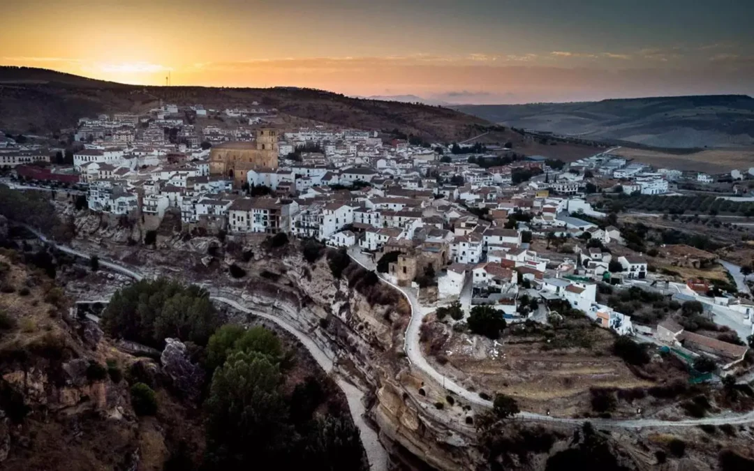 Estos pueblos de Granada están listos para recibir nuevos vecinos gracias a este “Booking rural”